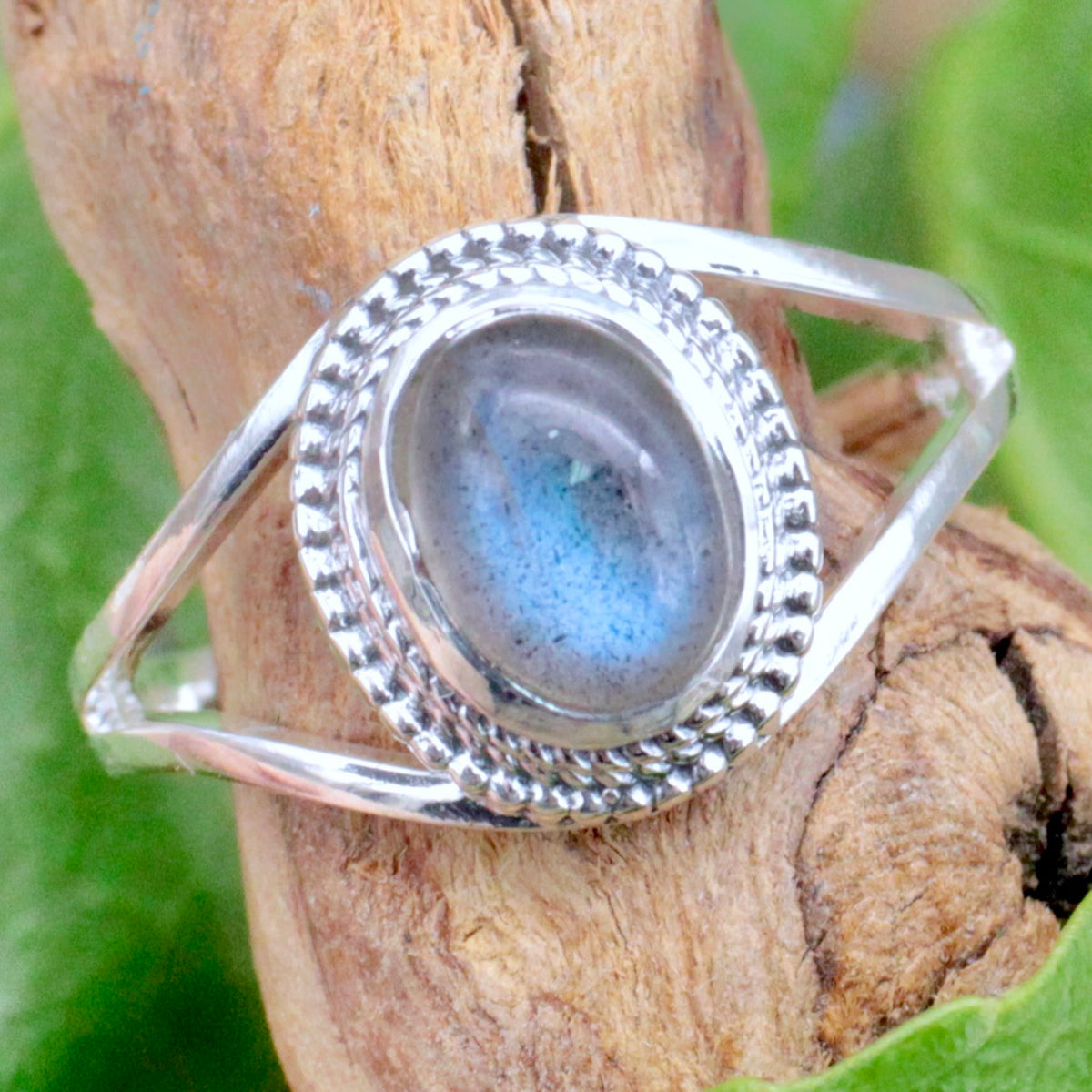 Labradorite Oval Ring - Sterling Silver