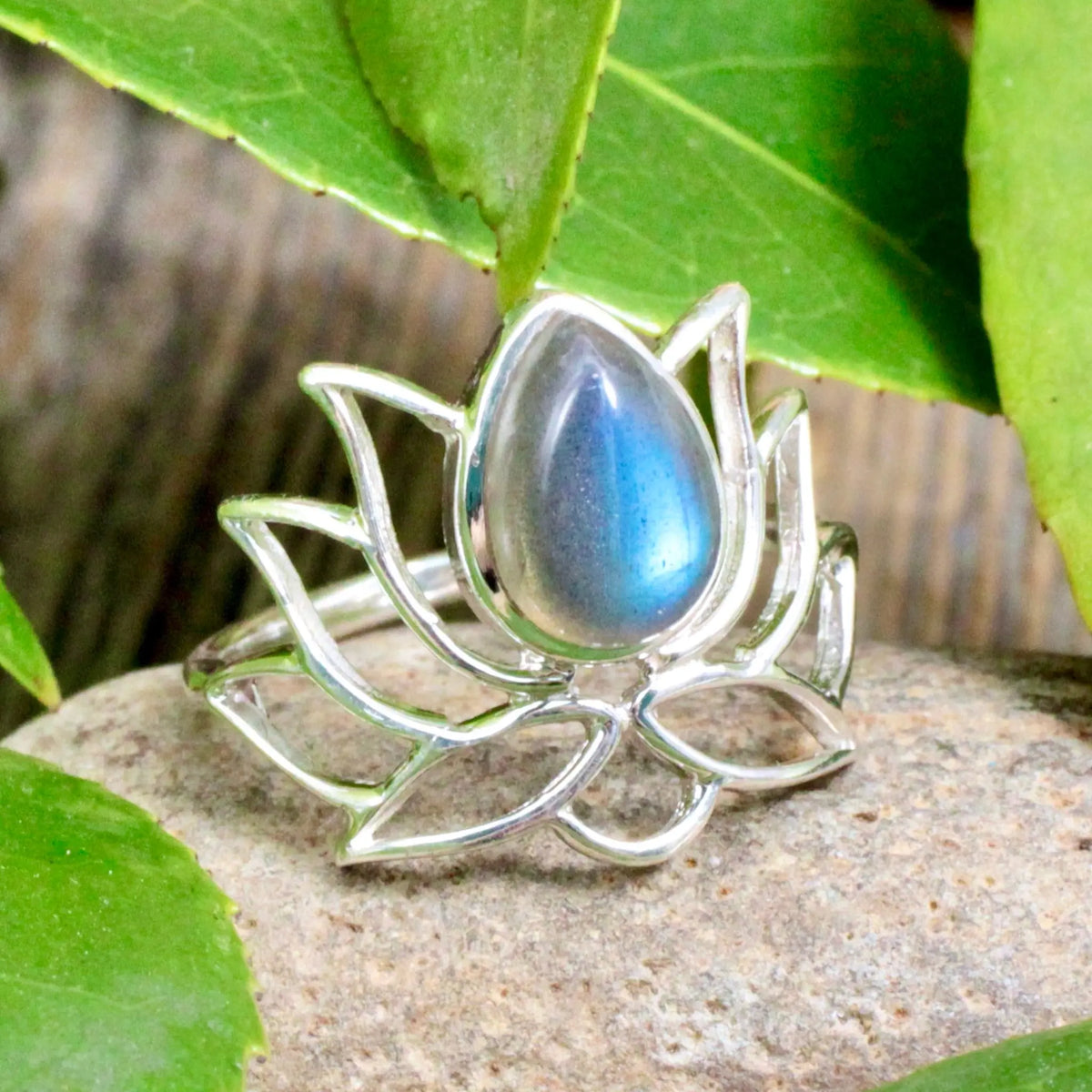 Labradorite Lotus Ring - Sterling Silver