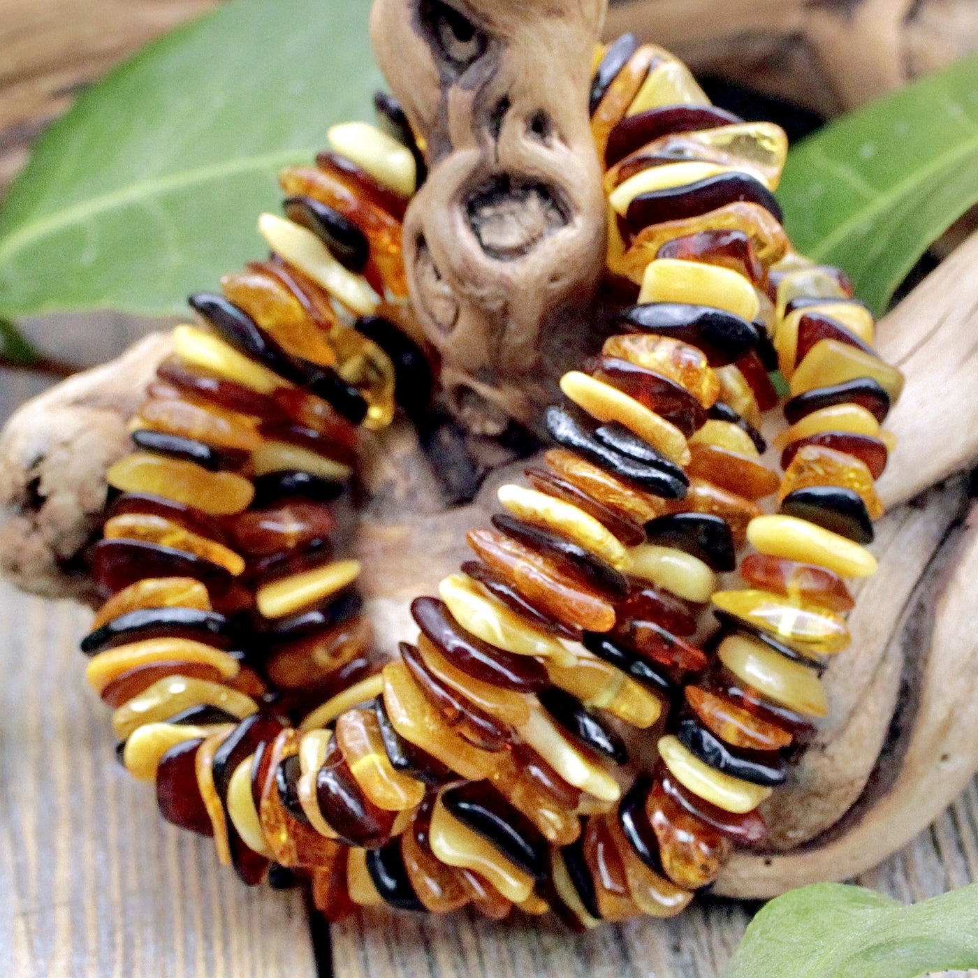 Tri-Color Amber Chip Bracelet