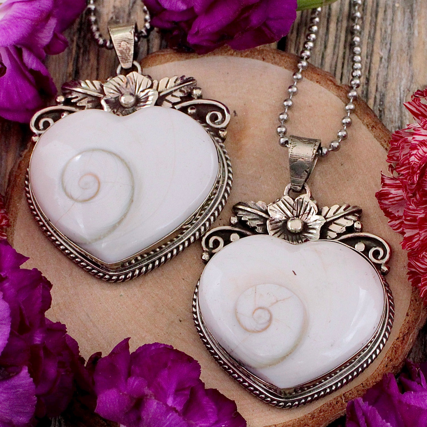 JB2875-Spiral-Shell-Heart-Pendant-Tibetan-Silver-A
