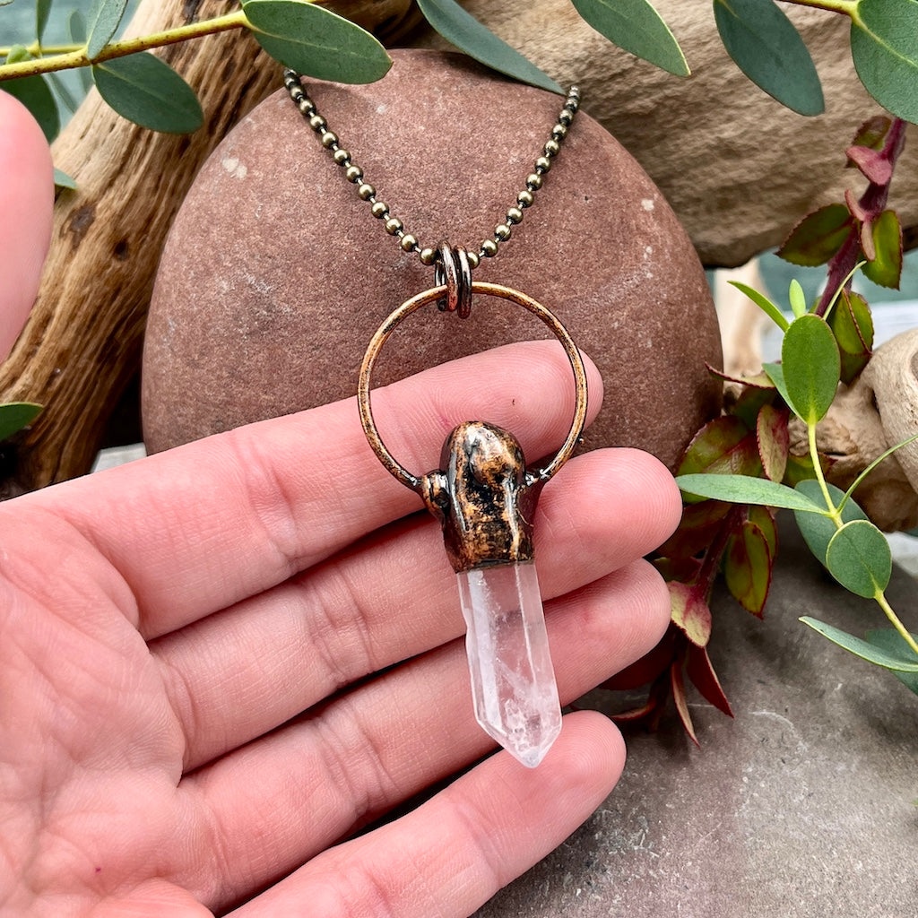 Quartz Point Circle Necklace