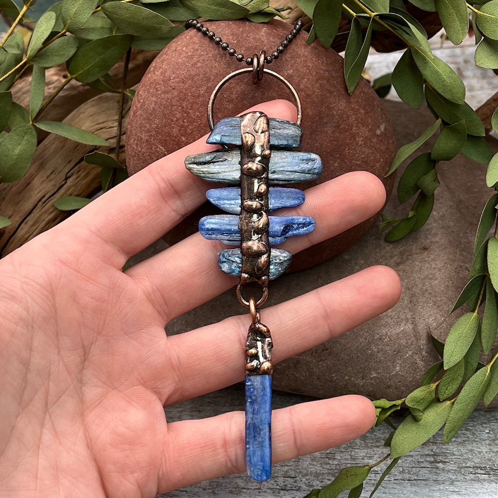 Kyanite Stack Necklace - Bronze