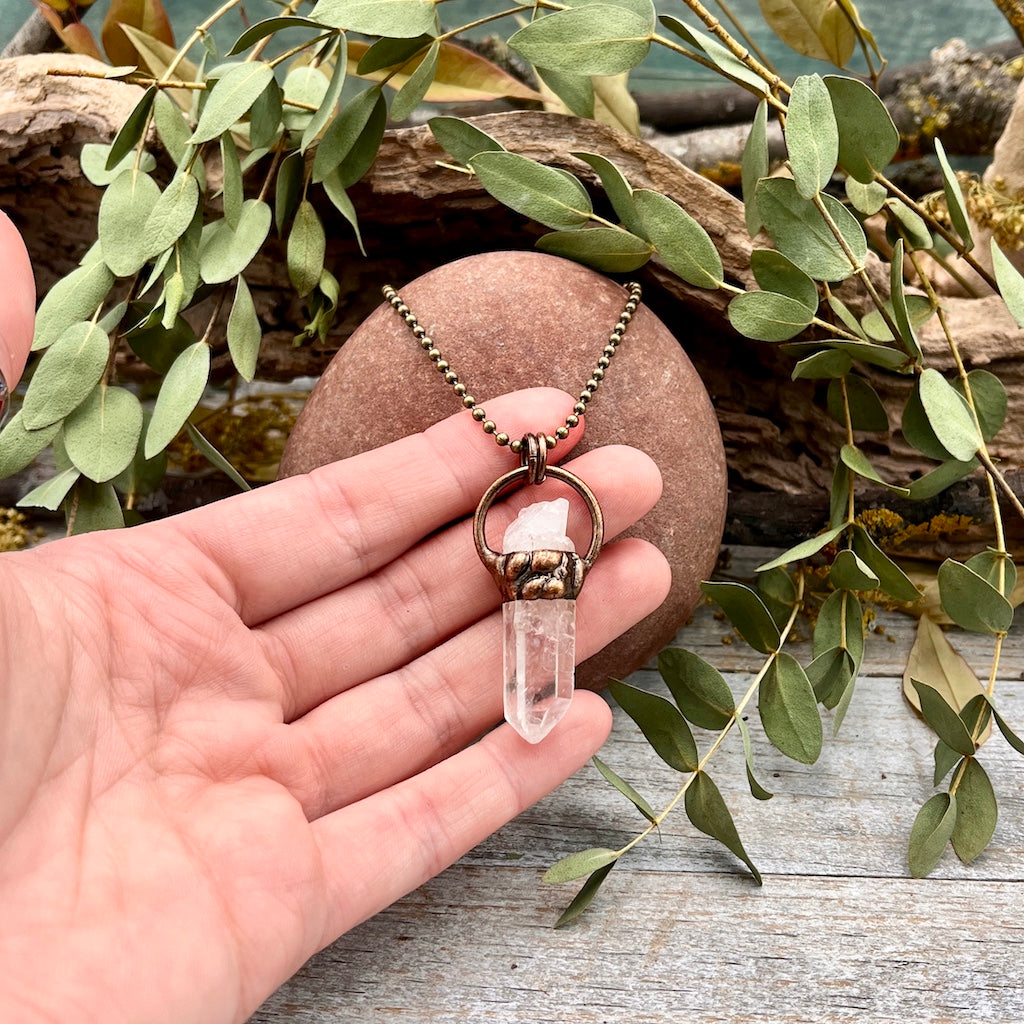 Small Quartz Point Necklace - Bronze