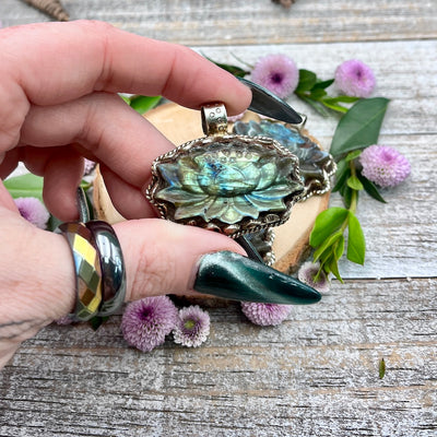 Labradorite Lotus Pendant