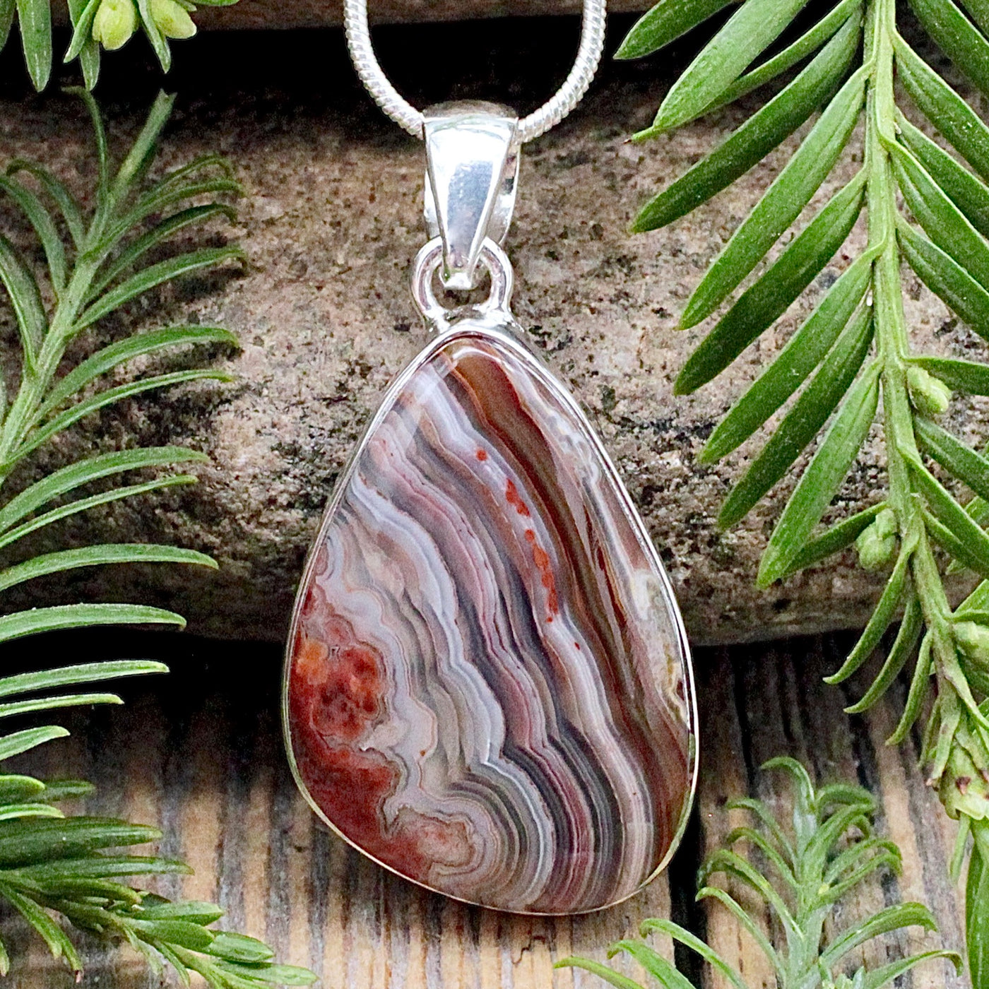 Laguna Lace Agate Pendant