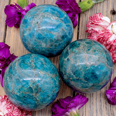 RC9971-Apatite-Sphere-C