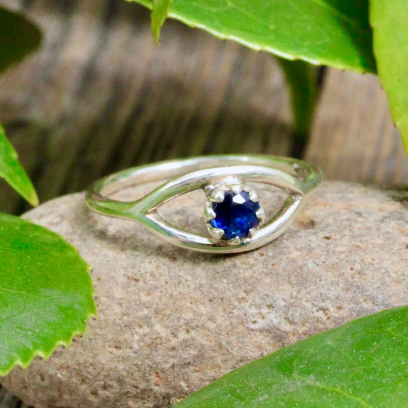 Kyanite Round Ring